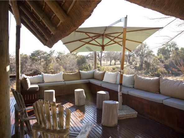 Thornybush Main Lodge - Lounge 
